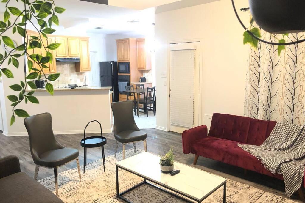 ルイスビル Remodeled Luxury With Proximityヴィラ エクステリア 写真