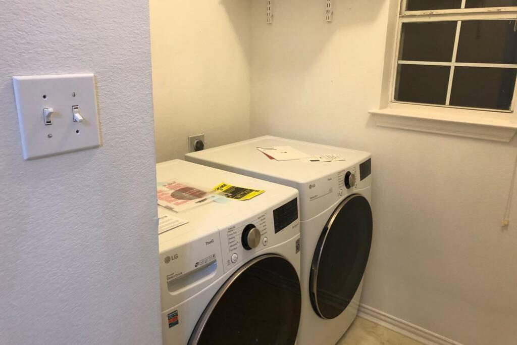 ルイスビル Remodeled Luxury With Proximityヴィラ エクステリア 写真